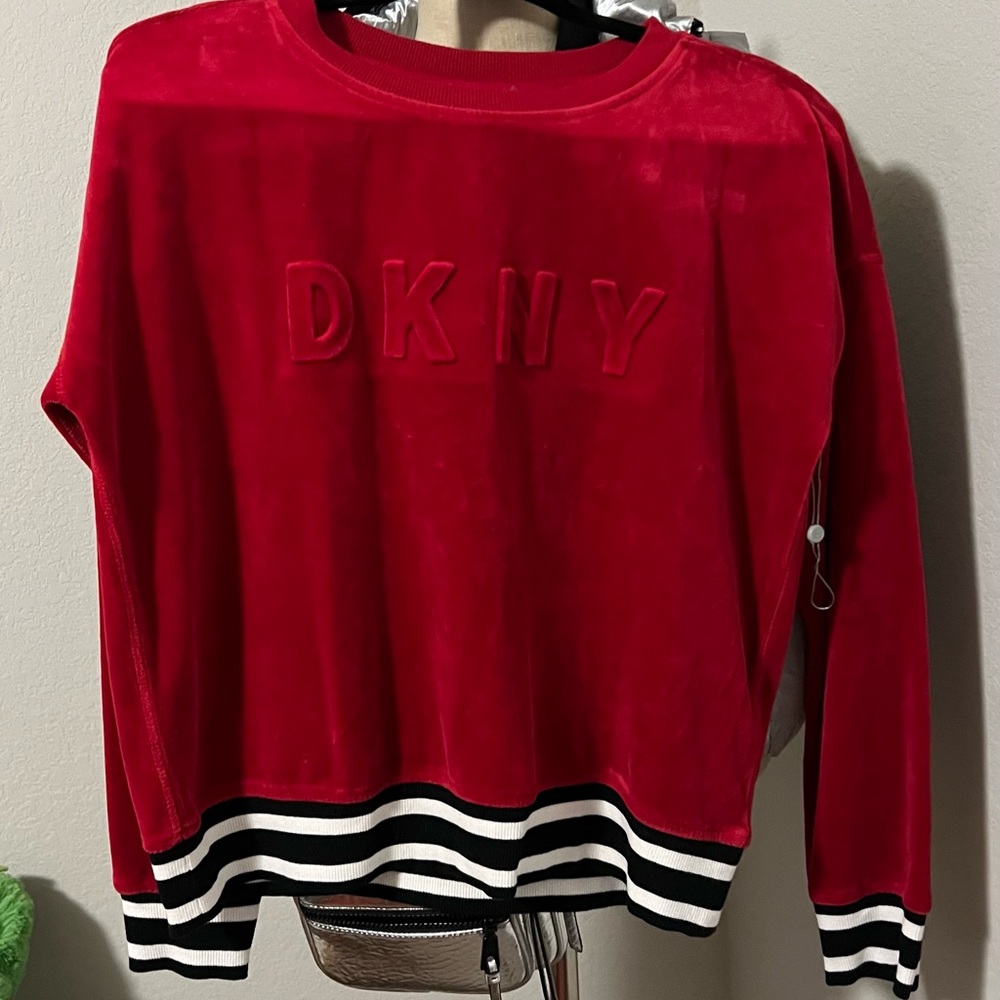 Varius sweaters